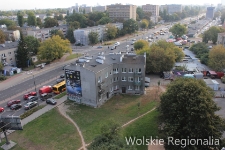 Widok z bloku przy ul. Okocimskiej 2 na ul. Górczewską w kierunku Śródmieścia