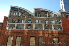 Budynek Mennicy Polskiej przy ul. Waliców 9
