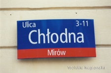 Tablica z nazwą ulicy Chłodna