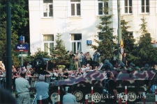 Inscenizacja historyczna na skrzyżowaniu ulic Młynarskiej i Wolskiej