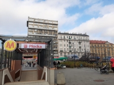 Wejście do stracji Metro Płocka