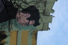 Mural przedstawiający Jana Lityńskiego na skrzyżówaniu Alei Solidarności i ulicy Towarowej