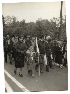 Pracownicy ZMiN w czasie pochodu pierwszomajowego