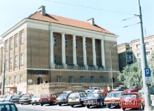 Gmach Biblioteki Publicznej w Dzielnicy Wola
